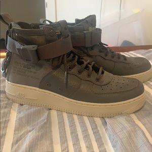 Nike Air SF AF1 Mid